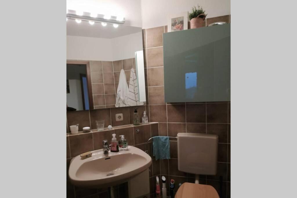 Traveloge Mit Schwimmbad Und Sauna Apartment Lubeck