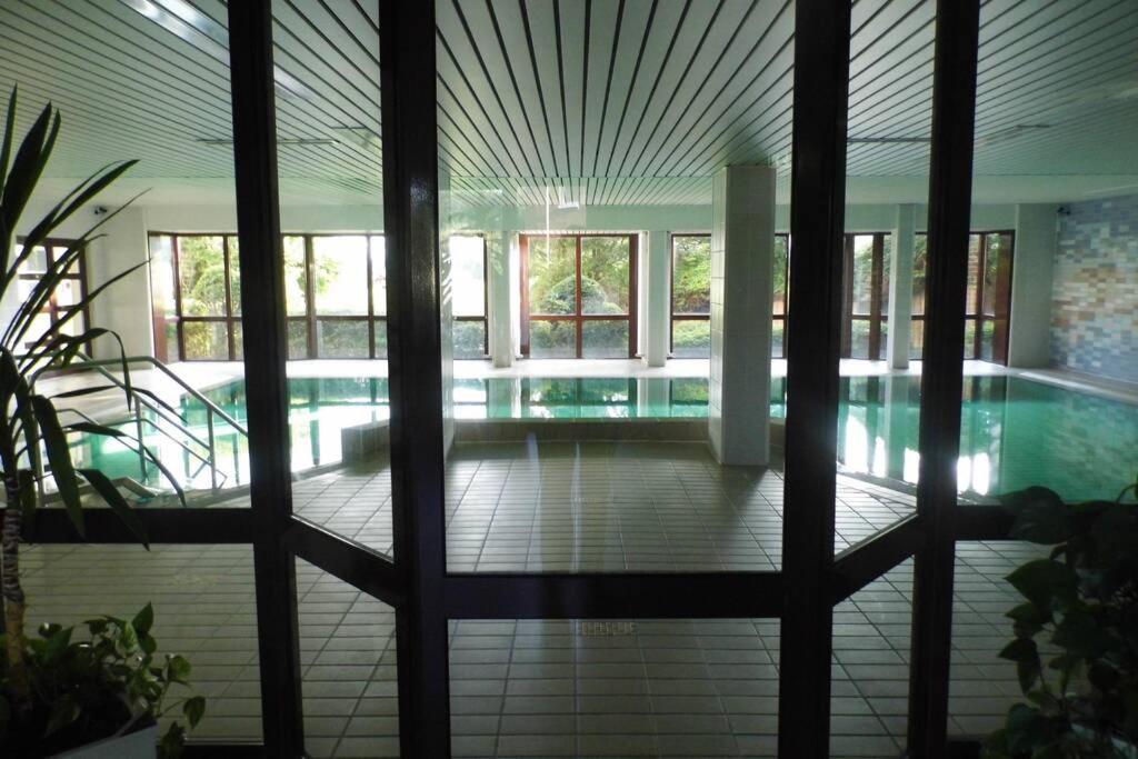 Traveloge Mit Schwimmbad Und Sauna Apartment Lubeck