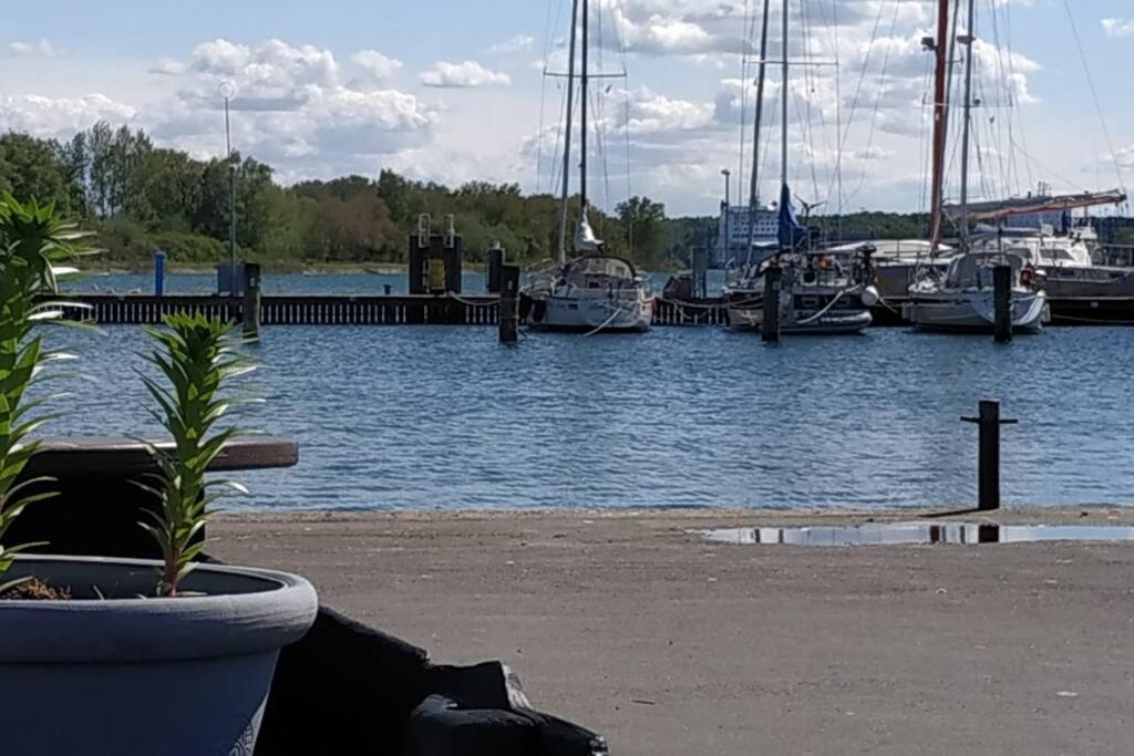 Traveloge Mit Schwimmbad Und Sauna *